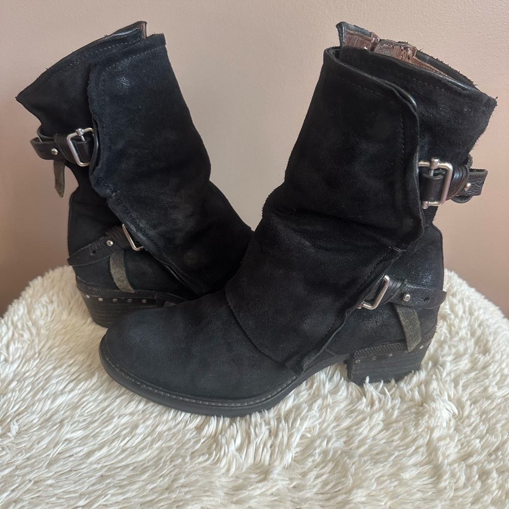 AS98 Connor Black 39